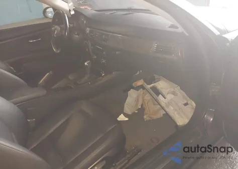 2007 BMW 328Xi из США, поврежденный, VIN WBAWV53557PW24102